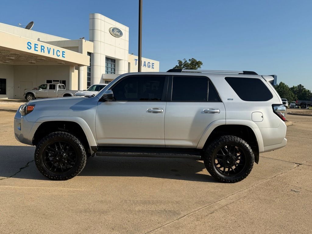 2023 Toyota 4Runner SR5