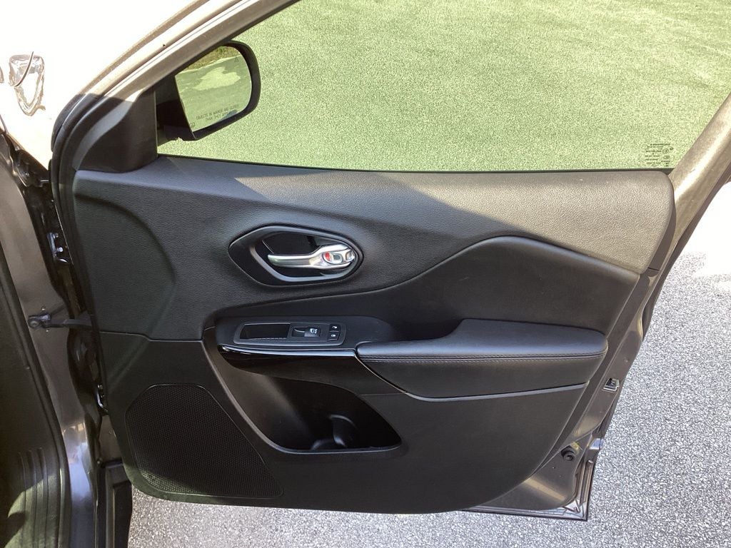 2019 Jeep Cherokee Altitude