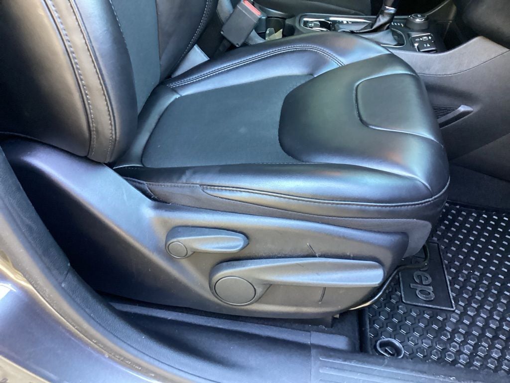 2019 Jeep Cherokee Altitude