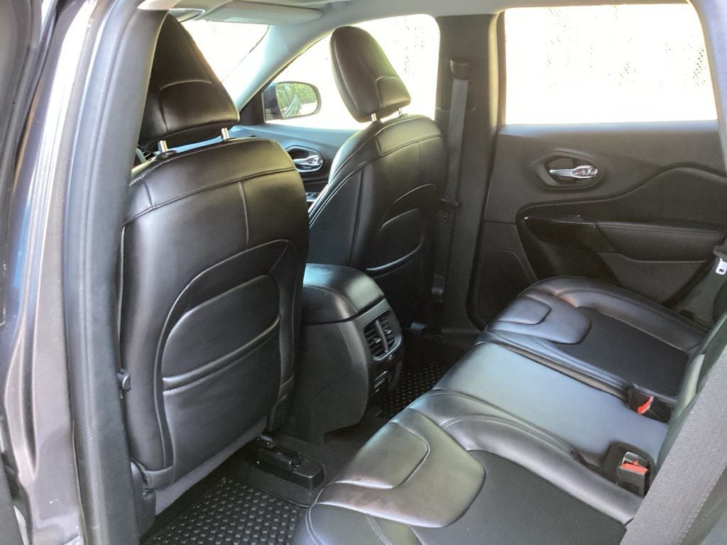 2019 Jeep Cherokee Altitude