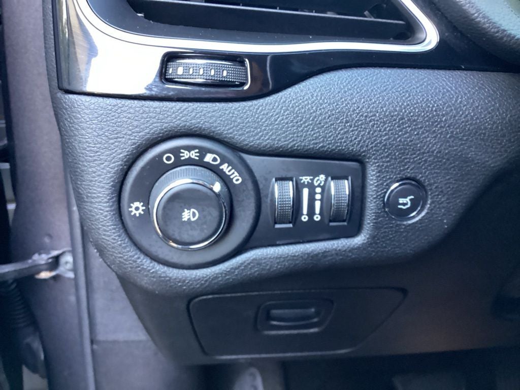 2019 Jeep Cherokee Altitude