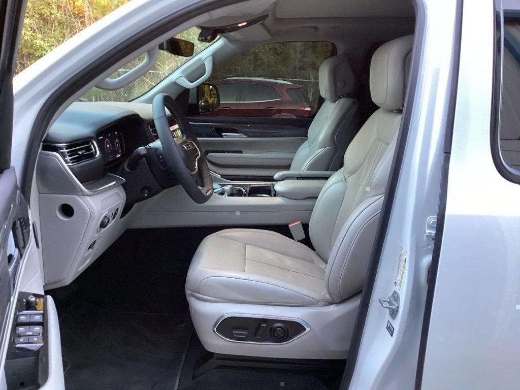 2022 Jeep Wagoneer Series II