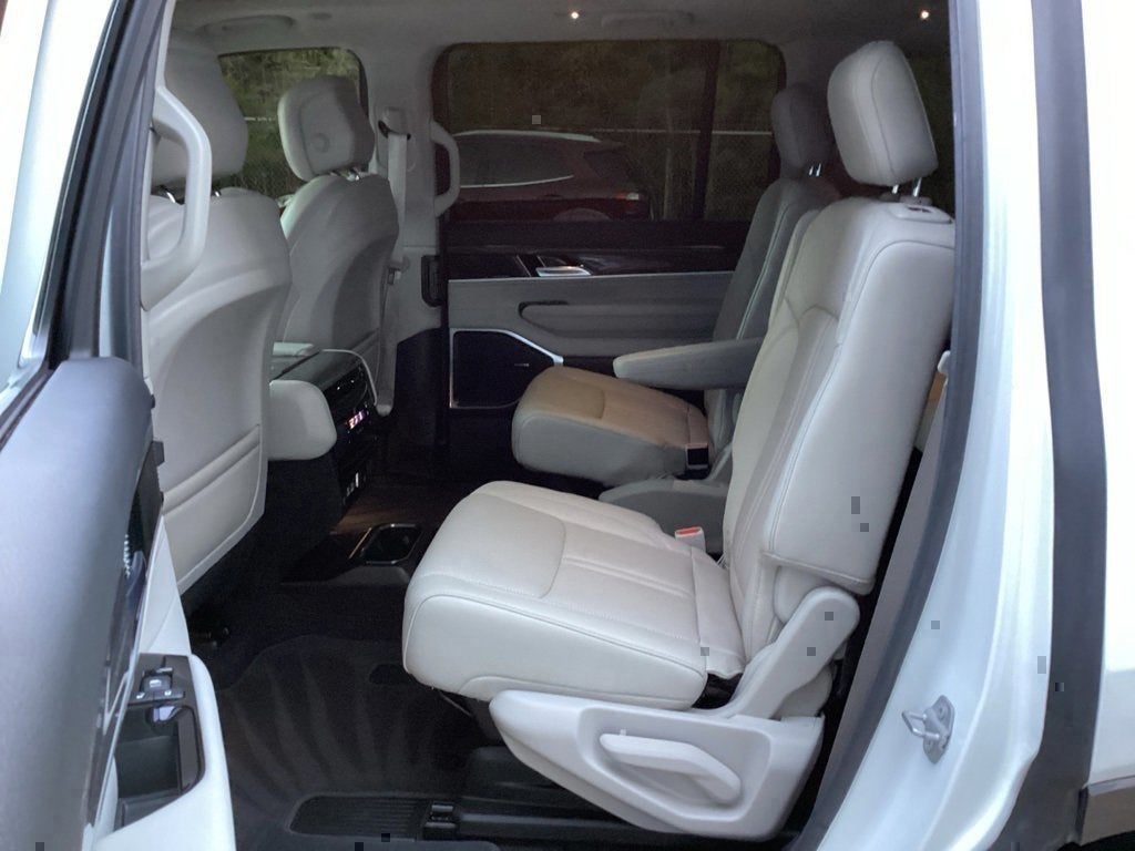 2022 Jeep Wagoneer Series II