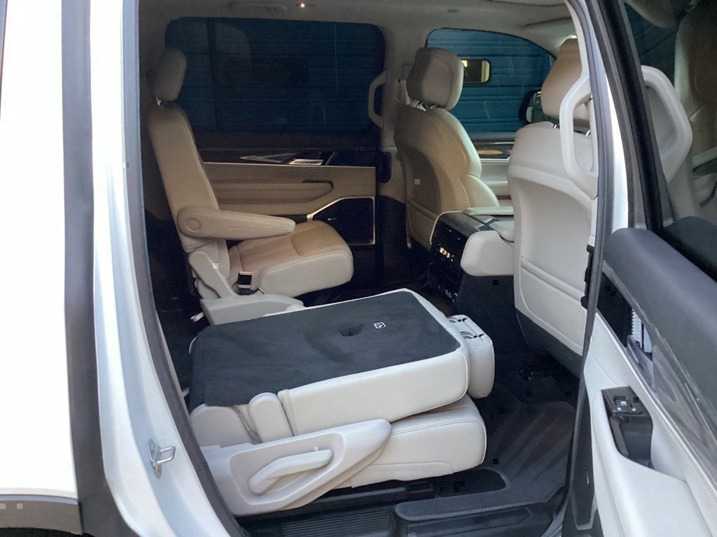 2022 Jeep Wagoneer Series II