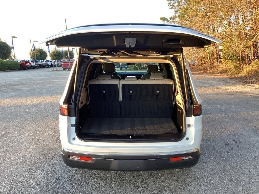 2022 Jeep Wagoneer Series II