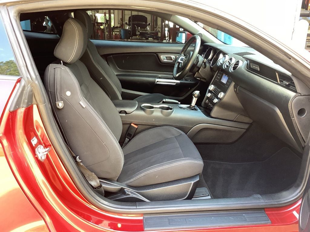 2019 Ford Mustang EcoBoost