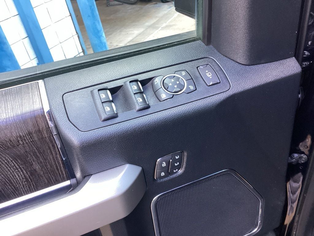 2021 Ford F-250SD Lariat
