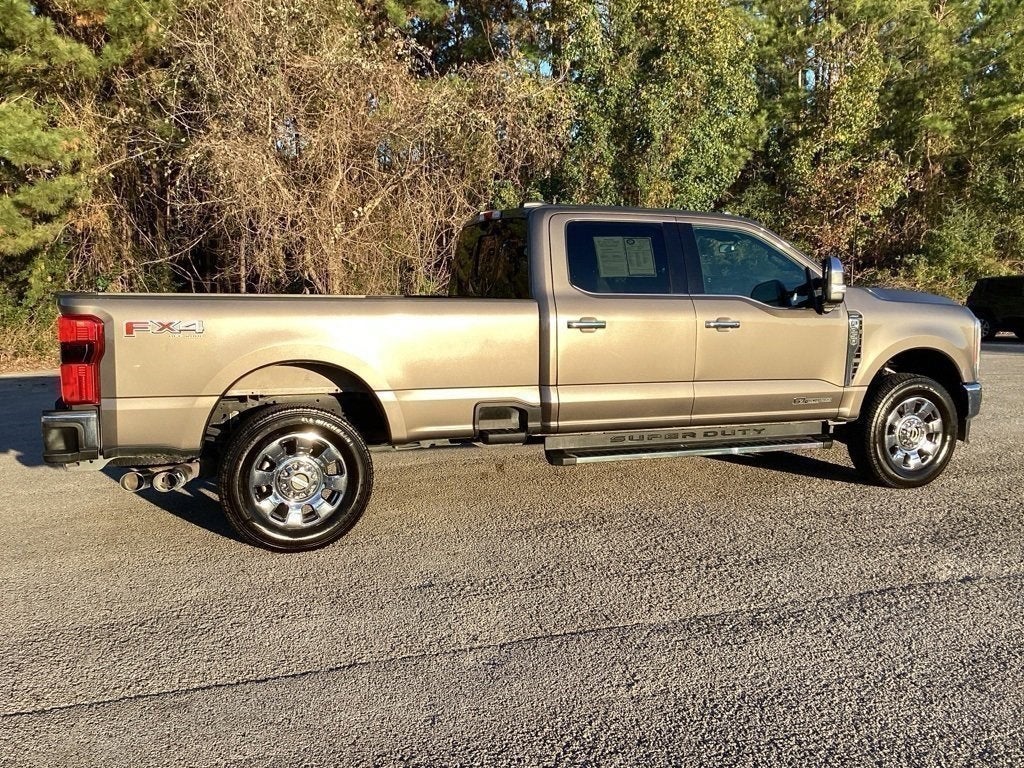2023 Ford F-250SD Lariat