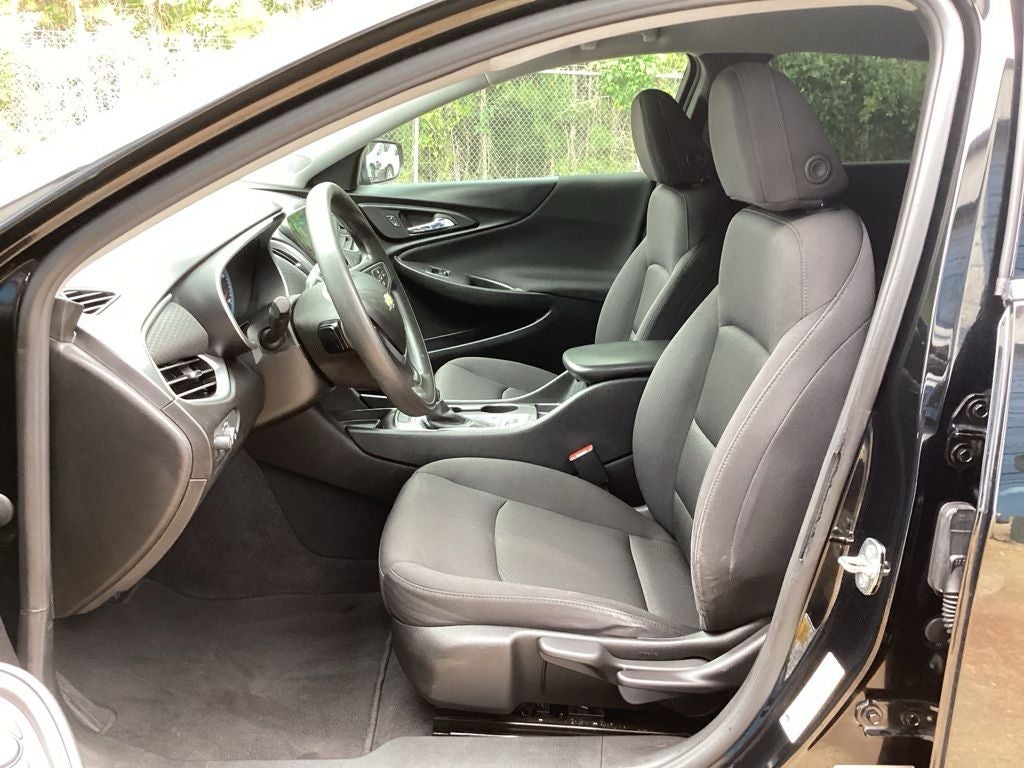 2023 Chevrolet Malibu LS 1LS