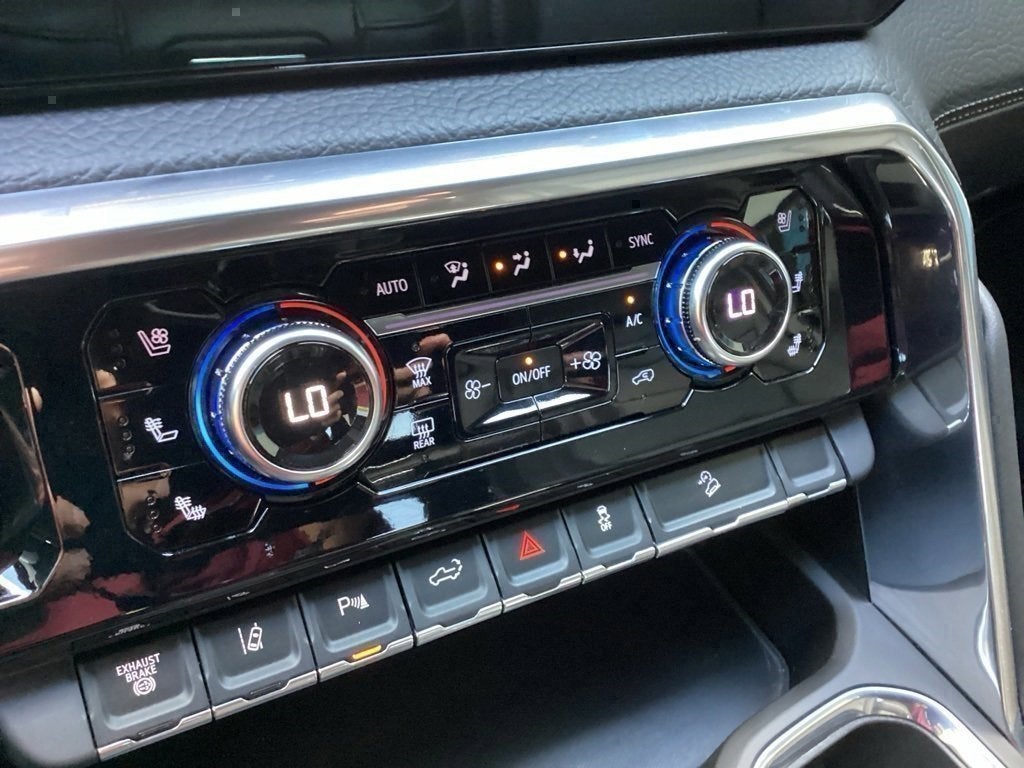 2024 GMC Sierra 2500HD Denali