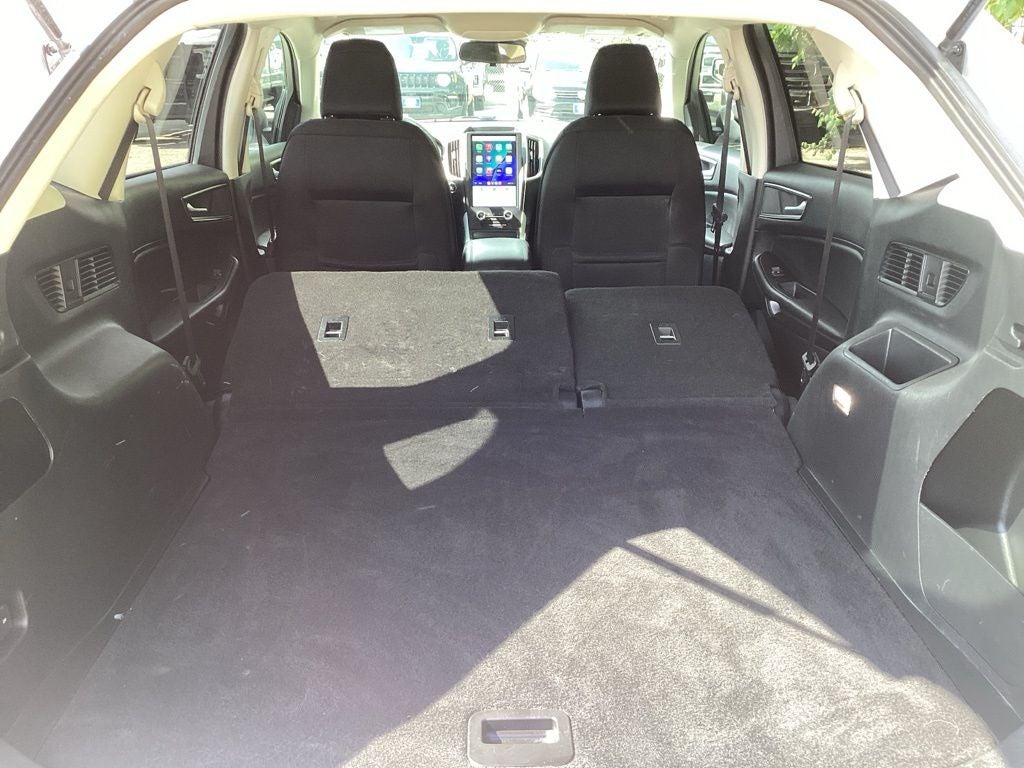 2021 Ford Edge SE