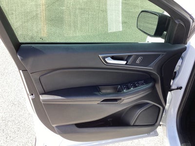 2021 Ford Edge SE