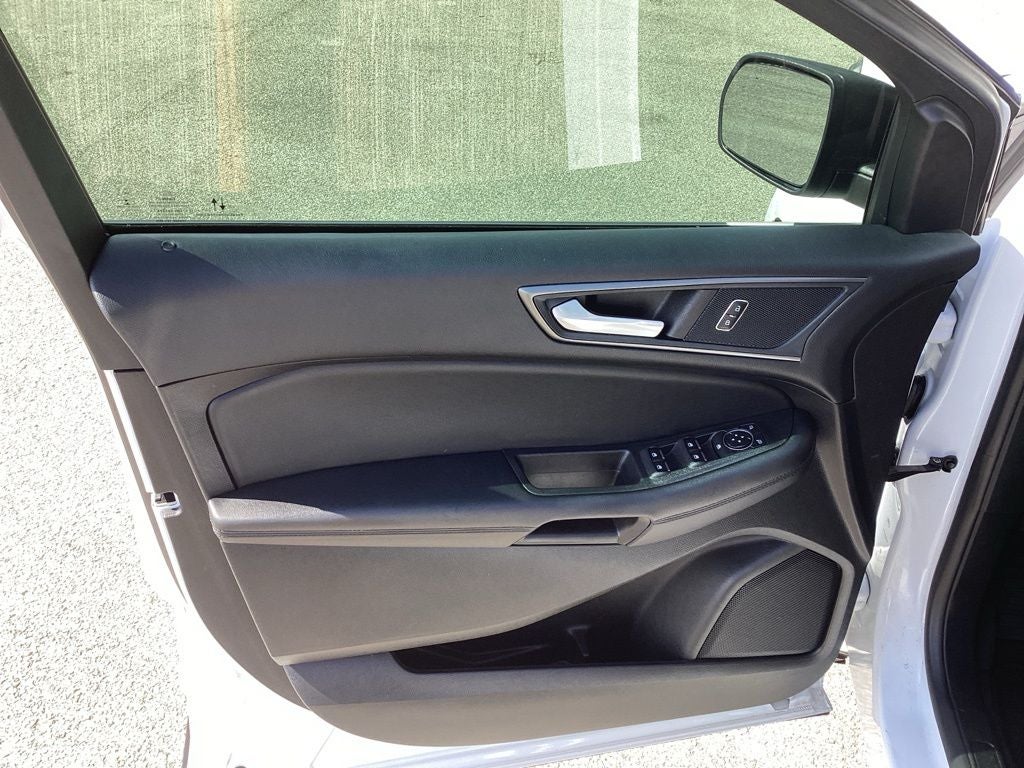 2021 Ford Edge SE