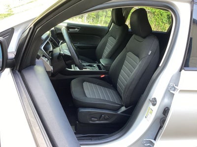 2021 Ford Edge SE