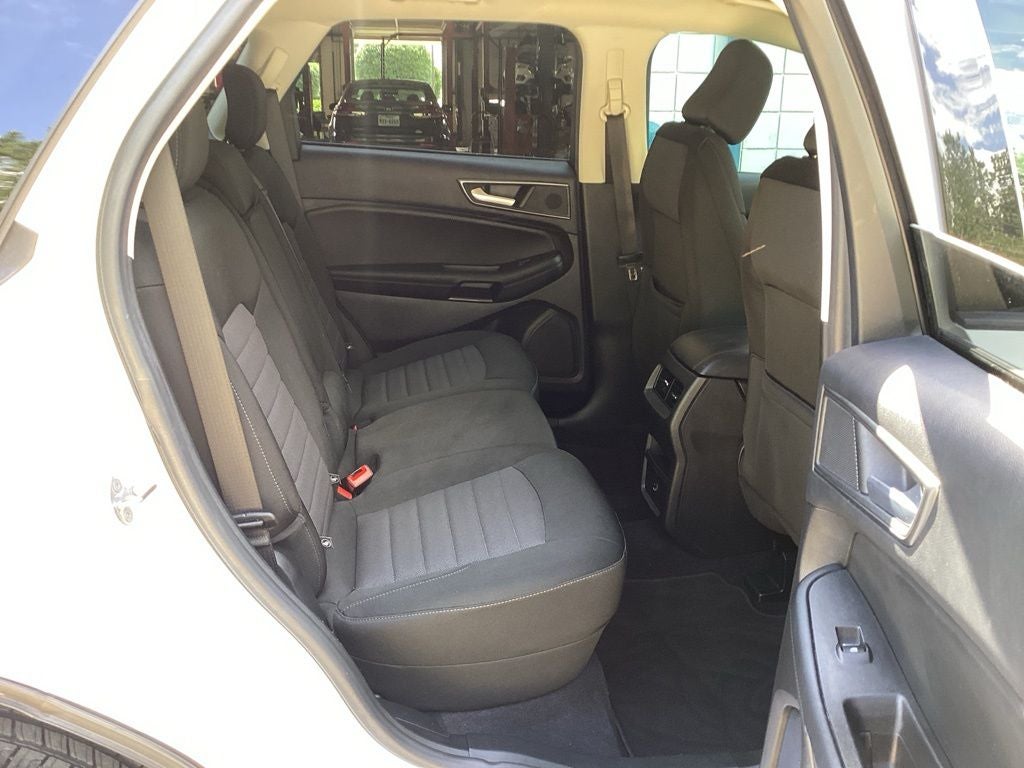 2021 Ford Edge SE