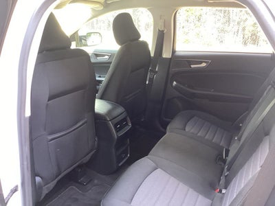 2021 Ford Edge SE
