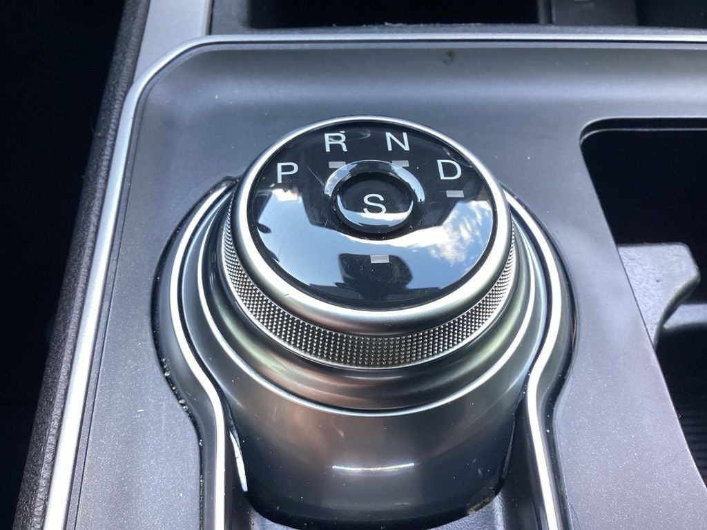 2021 Ford Edge SE