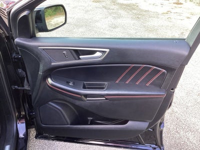 2022 Ford Edge ST Line