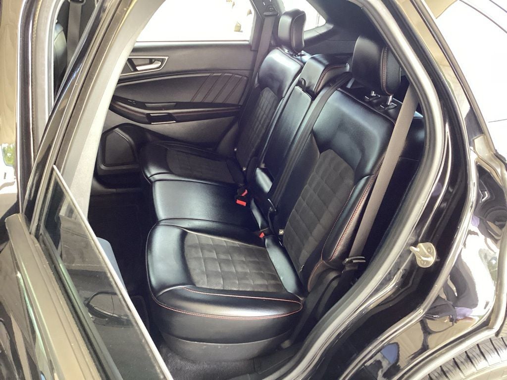 2022 Ford Edge ST Line