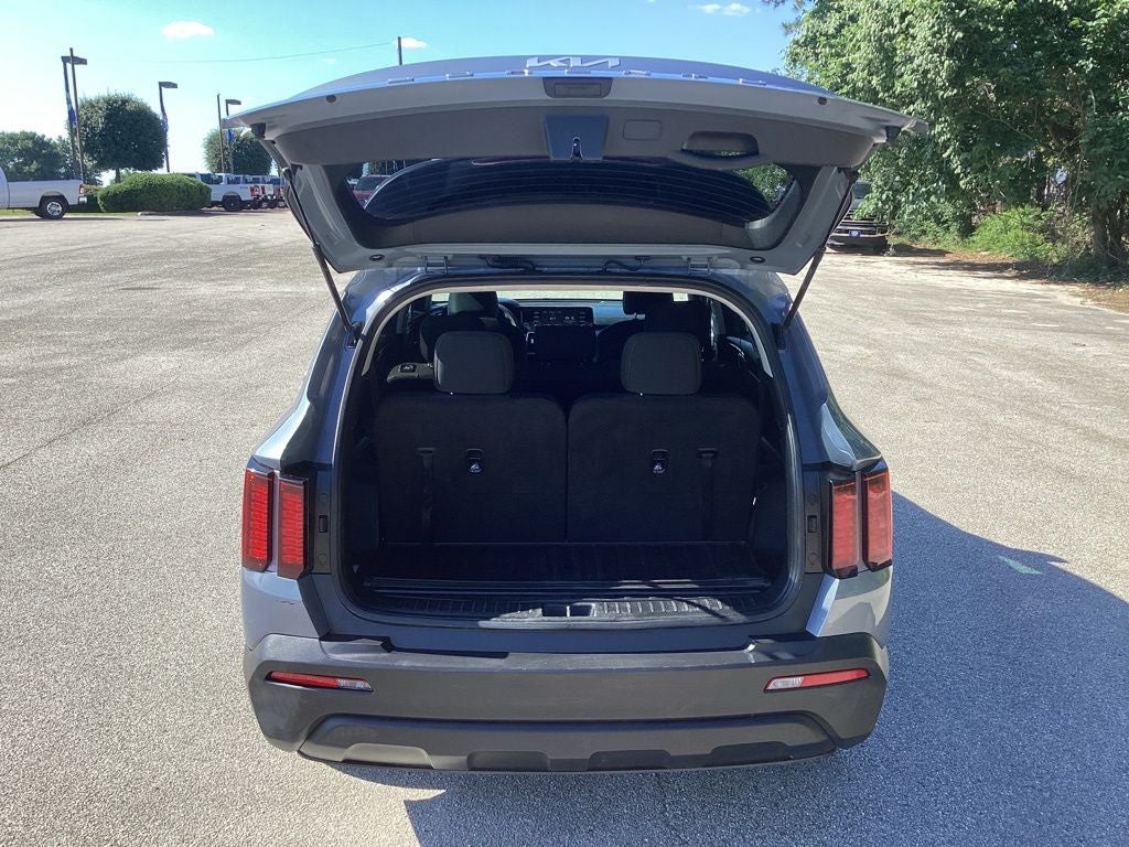 2022 Kia Sorento LX