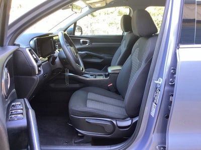 2022 Kia Sorento LX