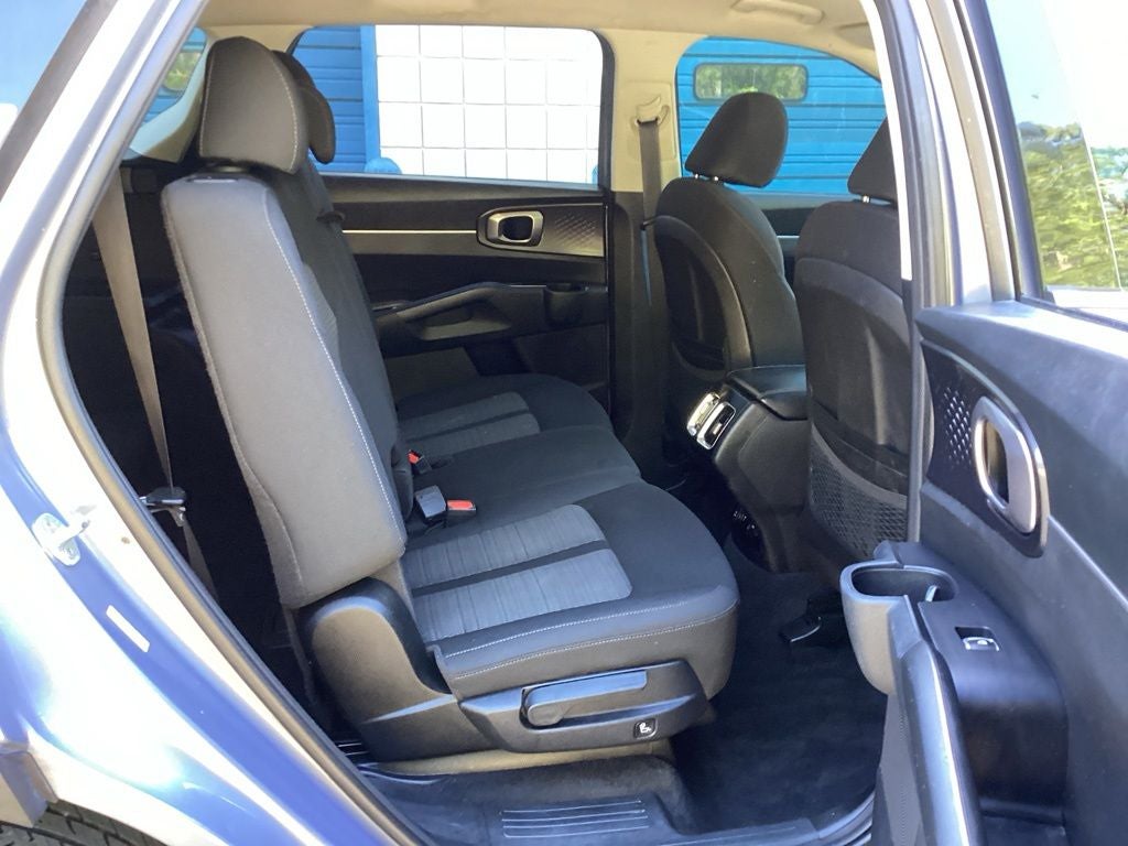 2022 Kia Sorento LX