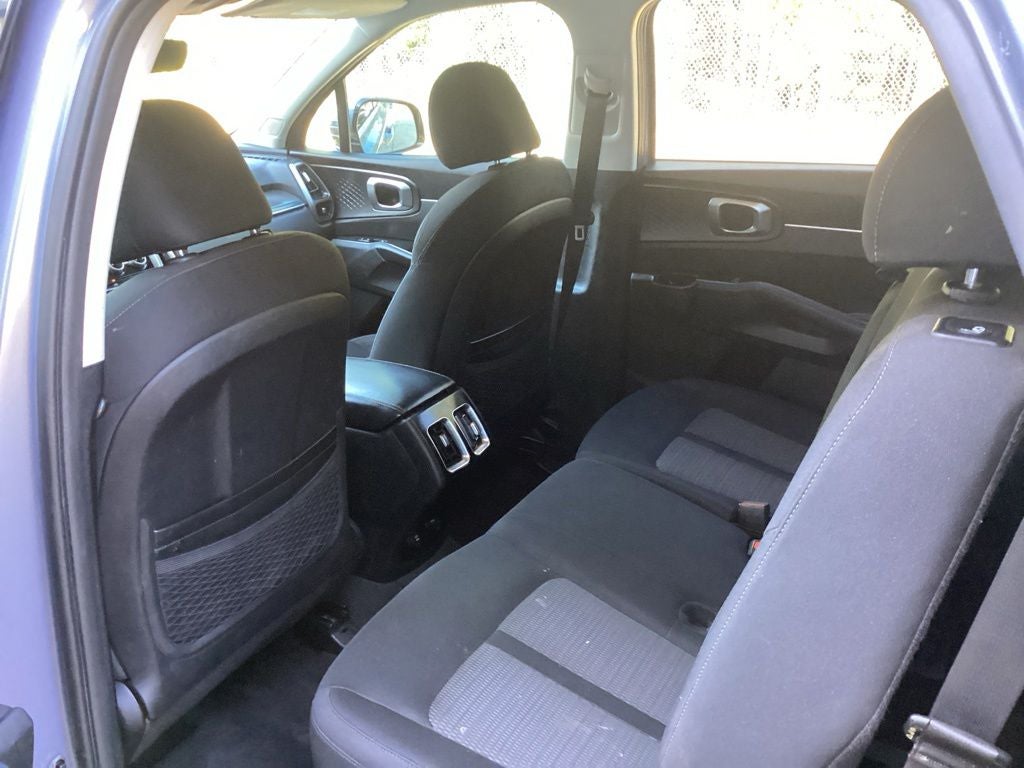 2022 Kia Sorento LX