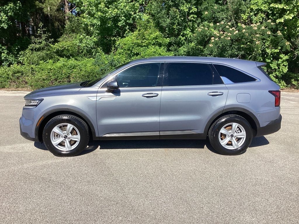 2022 Kia Sorento LX