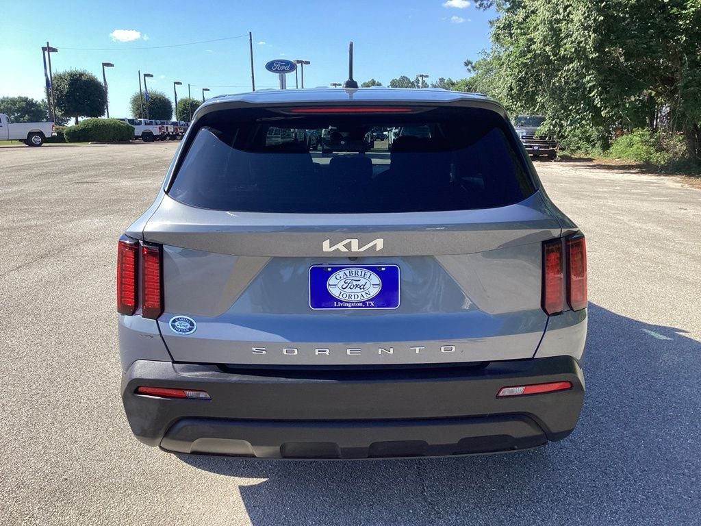 2022 Kia Sorento LX