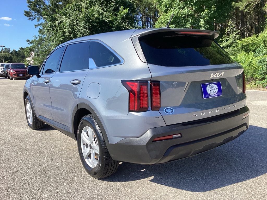 2022 Kia Sorento LX