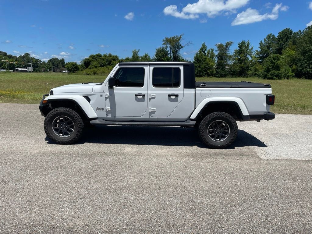 2022 Jeep Gladiator Overland
