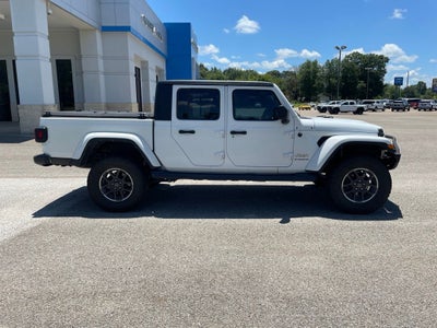 2022 Jeep Gladiator Overland