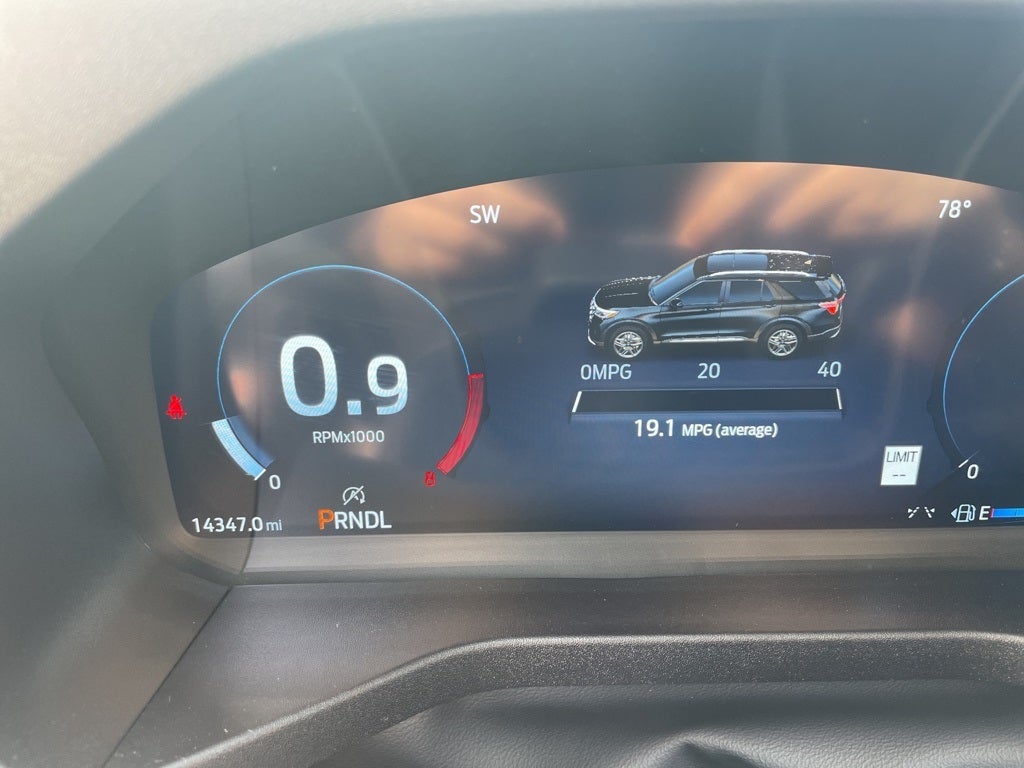 2025 Ford Explorer ST-Line