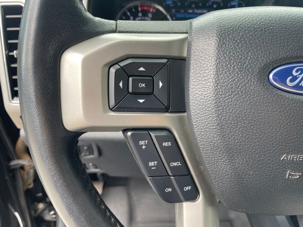 2022 Ford F-350SD Lariat DRW