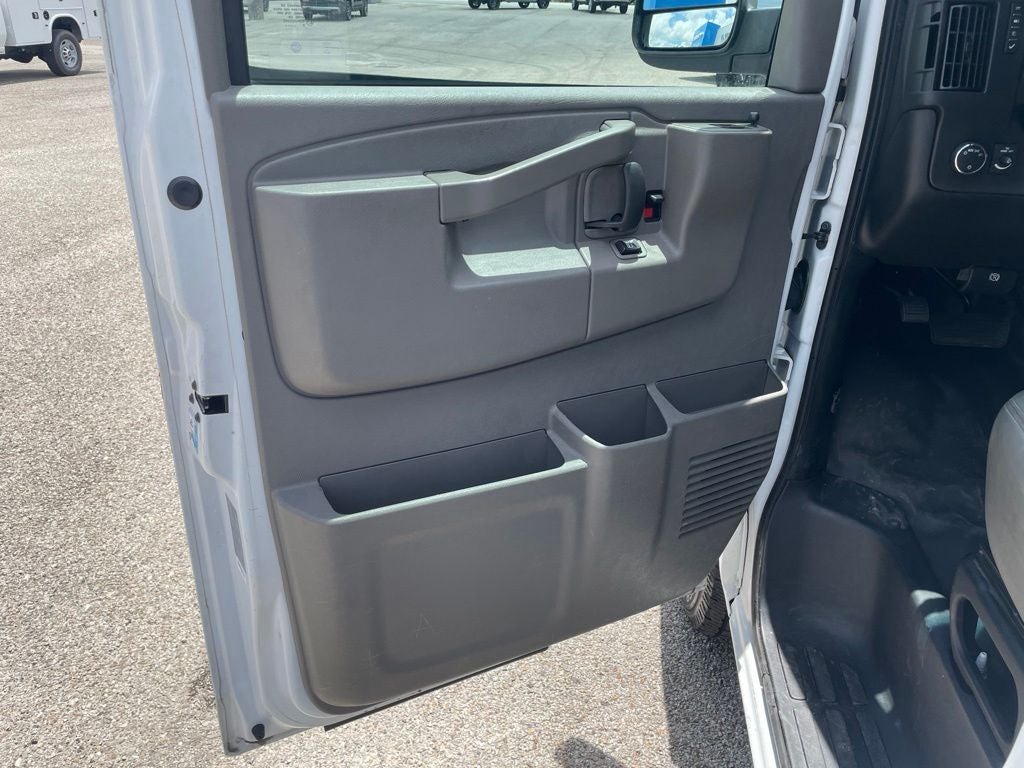 2020 Chevrolet Express 3500 LS Passenger