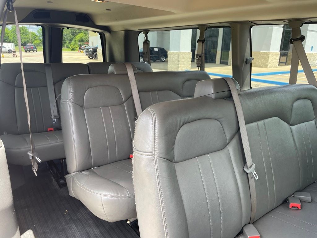 2020 Chevrolet Express 3500 LS Passenger