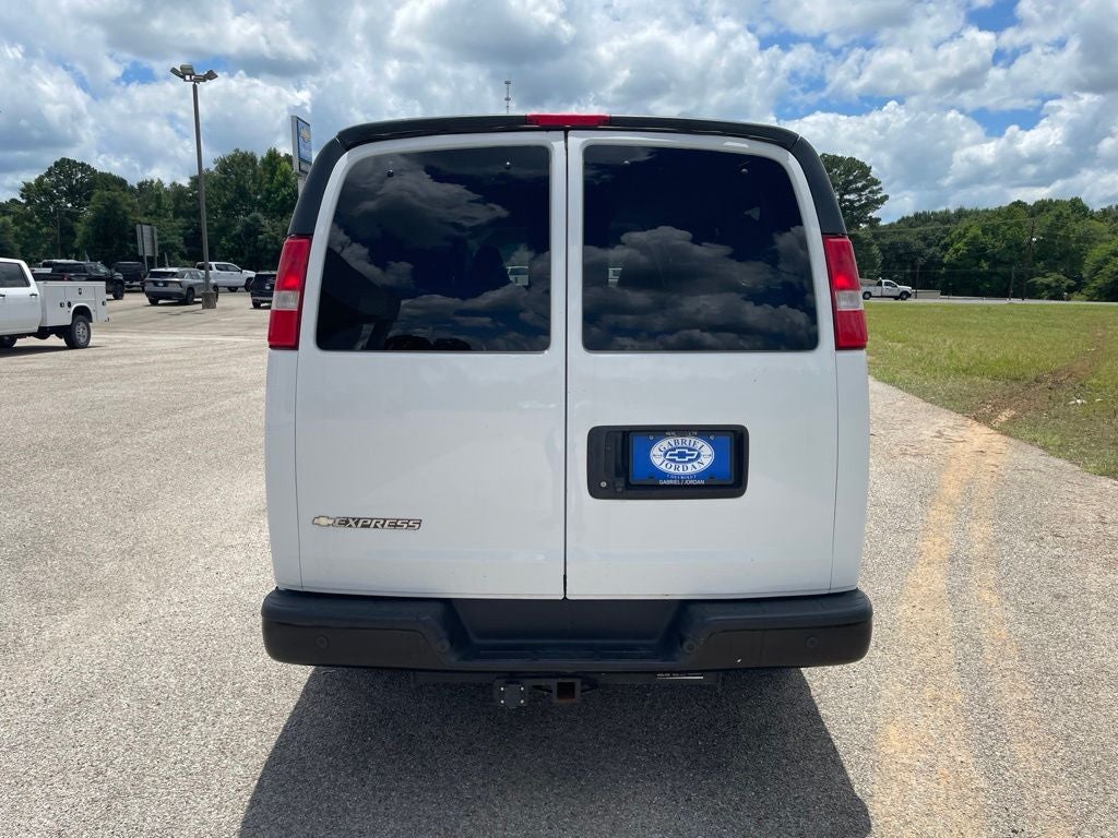 2020 Chevrolet Express 3500 LS Passenger