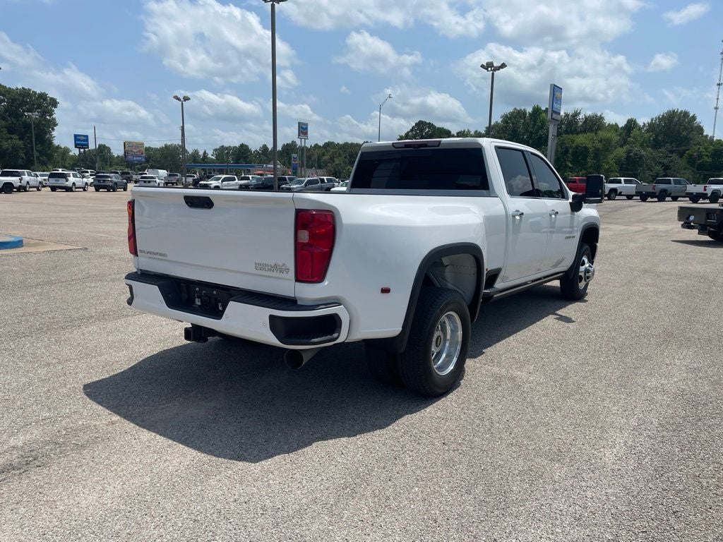 2022 Chevrolet Silverado 3500HD High Country