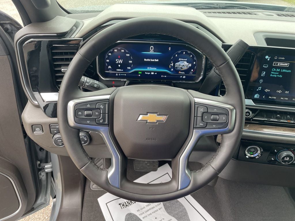 2024 Chevrolet Silverado 1500 LT LT1