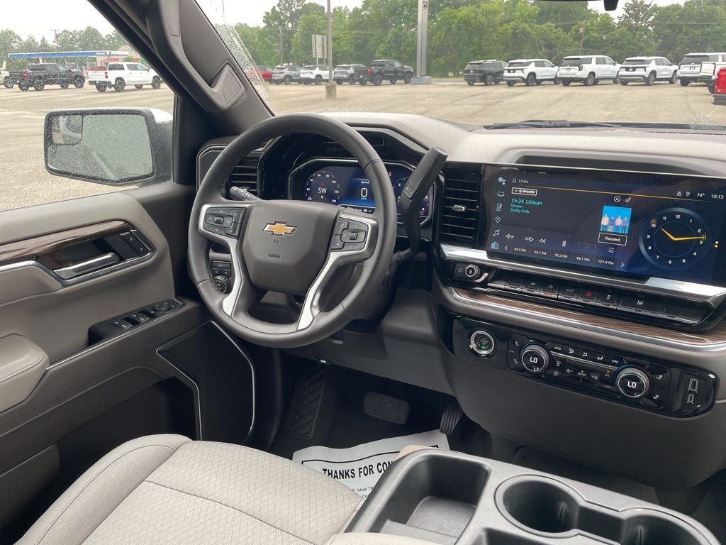 2024 Chevrolet Silverado 1500 LT LT1