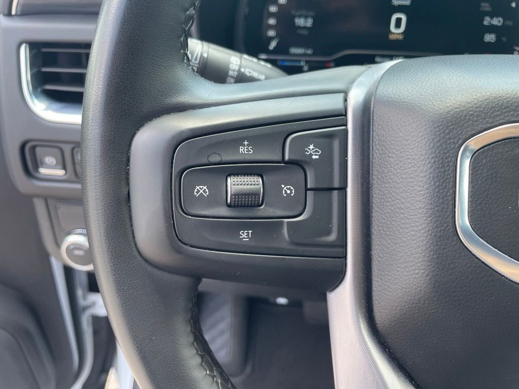 2024 GMC Yukon XL SLT