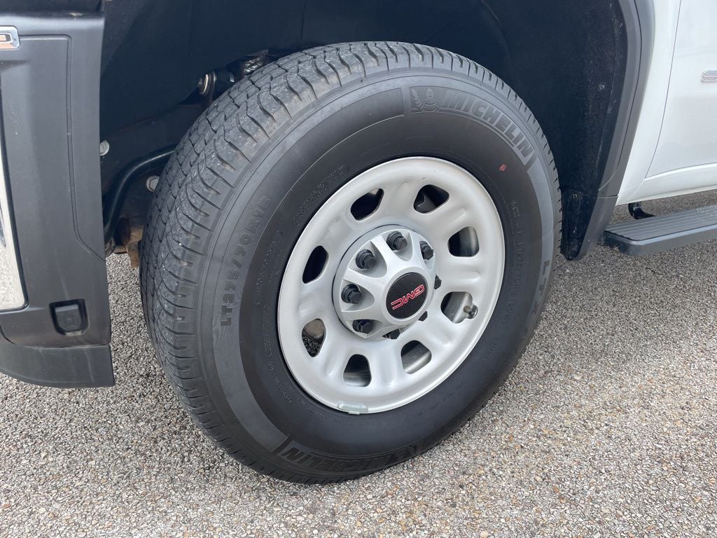 2024 GMC Sierra 2500HD Pro