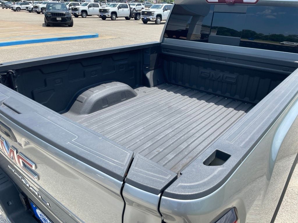 2025 GMC Sierra 2500HD Denali