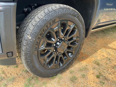 2025 GMC Sierra 2500HD Denali Ultimate