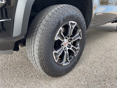 2025 GMC Canyon AT4