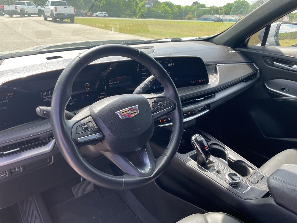 2025 Cadillac XT4 Premium Luxury