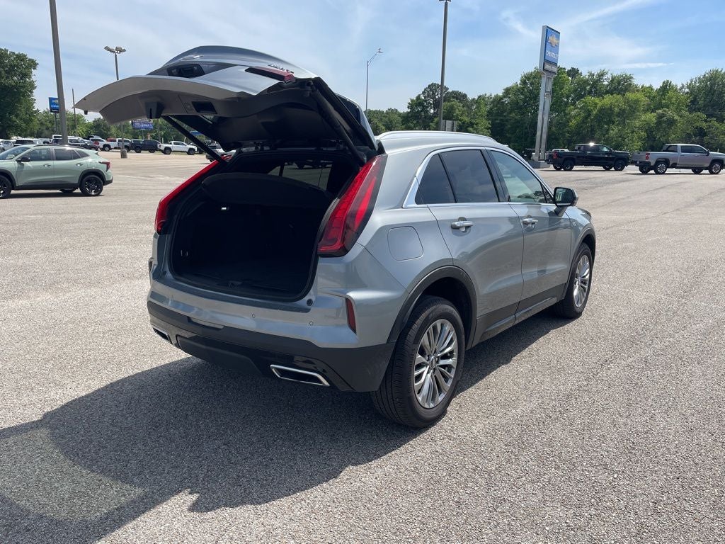 2025 Cadillac XT4 Premium Luxury