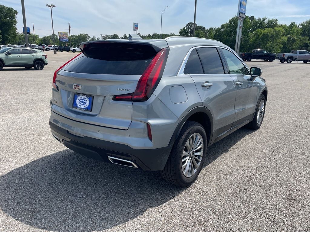 2025 Cadillac XT4 Premium Luxury