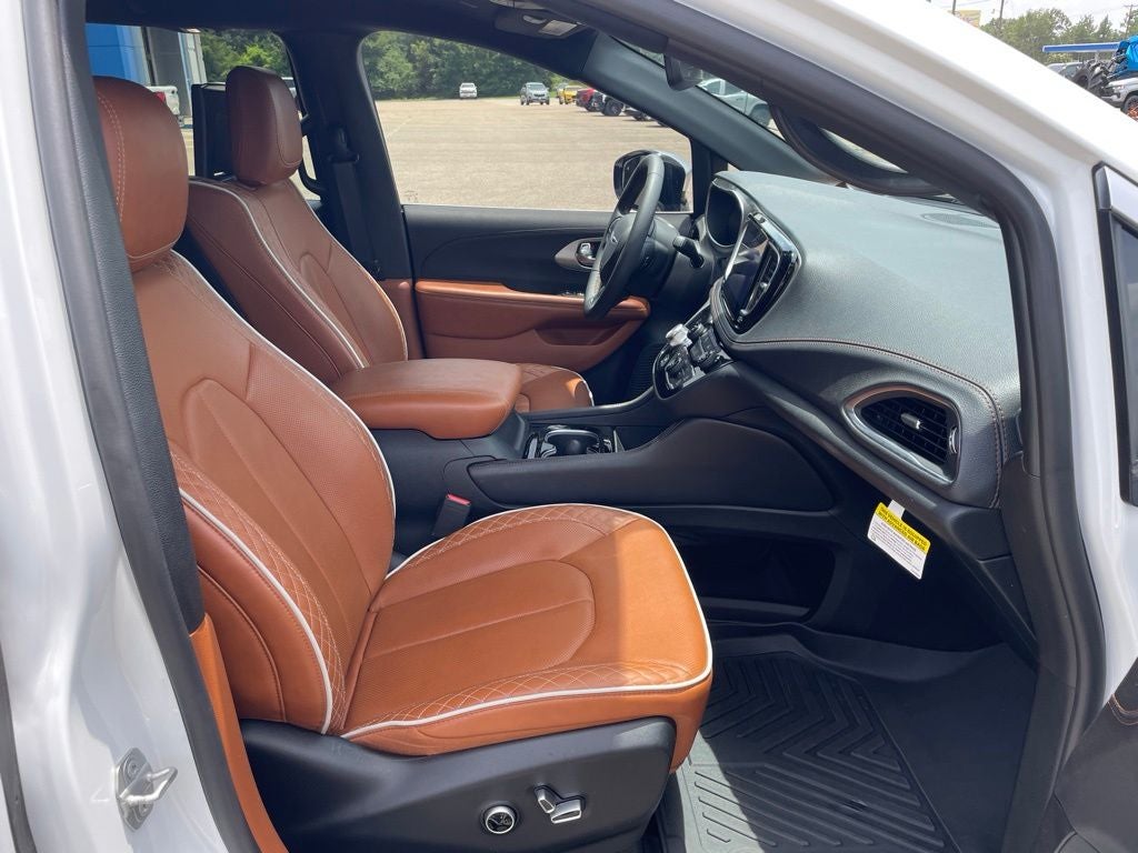 2026 Chrysler Pacifica Pinnacle