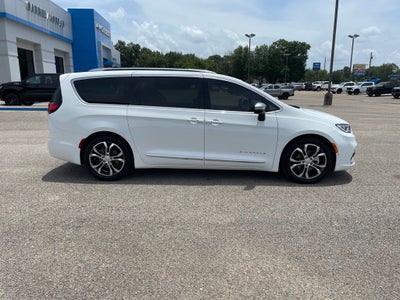 2026 Chrysler Pacifica Pinnacle